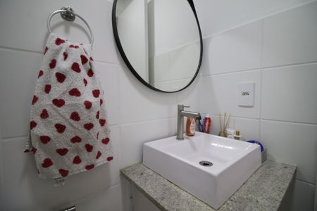 Apartamento à venda com 55m², 2 quartos e 1 vagaBanheiro Social