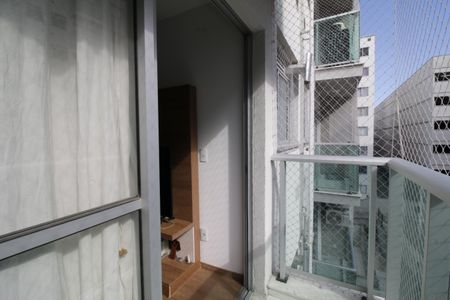Apartamento à venda com 55m², 2 quartos e 1 vagaVaranda