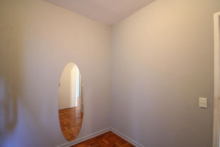 Casa à venda com 136m², 5 quartos e 2 vagasQuarto 3