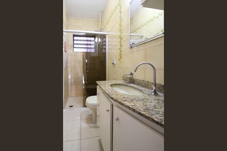 Casa à venda com 136m², 5 quartos e 2 vagasBanheiro  social