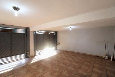 Casa à venda com 136m², 5 quartos e 2 vagasGaragem