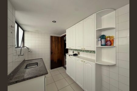 Apartamento à venda com 73m², 1 quarto e 1 vaga Apartamento à venda com 73m², 1 quarto e 1 vagaCozinha e Área de Serviço