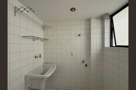 Apartamento à venda com 73m², 1 quarto e 1 vaga Apartamento à venda com 73m², 1 quarto e 1 vagaCozinha e Área de Serviço