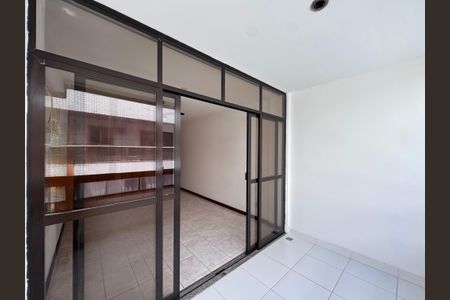 Apartamento à venda com 73m², 1 quarto e 1 vaga Apartamento à venda com 73m², 1 quarto e 1 vagaQuarto - Varanda