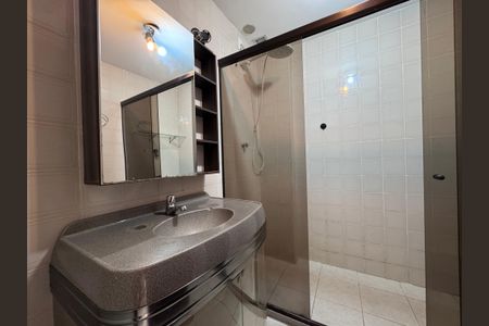 Apartamento à venda com 73m², 1 quarto e 1 vaga Apartamento à venda com 73m², 1 quarto e 1 vagaBanheiro Social