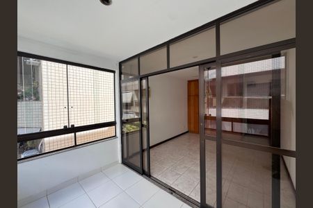 Apartamento à venda com 73m², 1 quarto e 1 vaga Apartamento à venda com 73m², 1 quarto e 1 vagaQuarto - Varanda