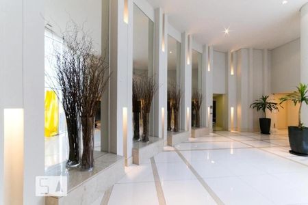 Apartamento à venda com 72m², 1 quarto e 2 vagas Apartamento à venda com 72m², 1 quarto e 2 vagasHall de Entrada