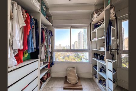 Apartamento à venda com 72m², 1 quarto e 2 vagas Apartamento à venda com 72m², 1 quarto e 2 vagasCloset