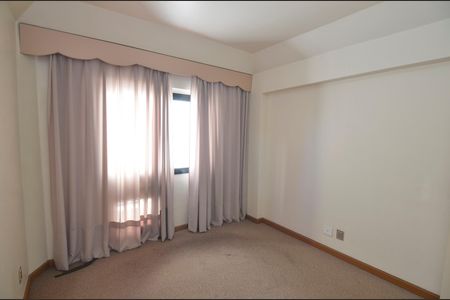 Apartamento para alugar com 107m², 3 quartos e 2 vagasQuarto 2