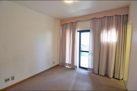 Apartamento para alugar com 107m², 3 quartos e 2 vagasSuíte