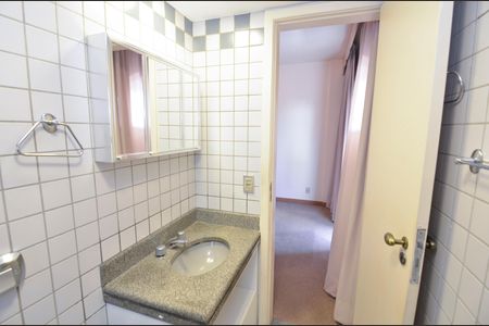 Apartamento para alugar com 107m², 3 quartos e 2 vagasBanheiro da Suíte