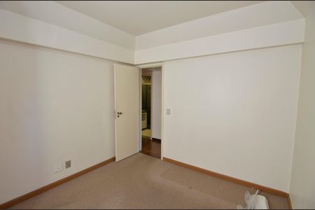 Apartamento para alugar com 107m², 3 quartos e 2 vagasQuarto 2