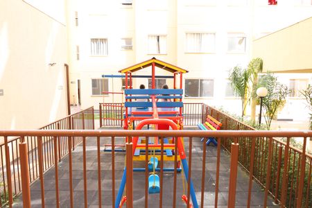 Apartamento à venda com 41m², 2 quartos e sem vagaÁrea comum - Playground