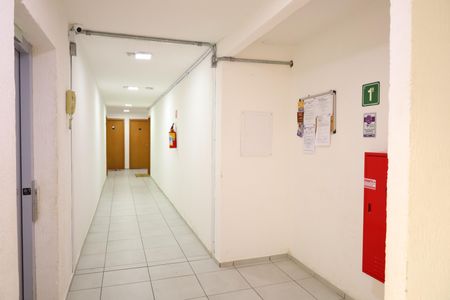 Apartamento à venda com 41m², 2 quartos e sem vagaÁrea comum - Saguão do prédio