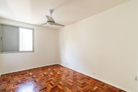 Apartamento à venda com 94m², 3 quartos e 1 vagaQuarto 02