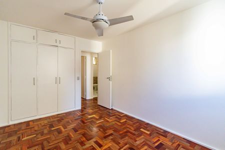 Apartamento à venda com 94m², 3 quartos e 1 vagaQuarto 02