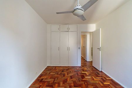 Apartamento à venda com 94m², 3 quartos e 1 vagaQuarto 02