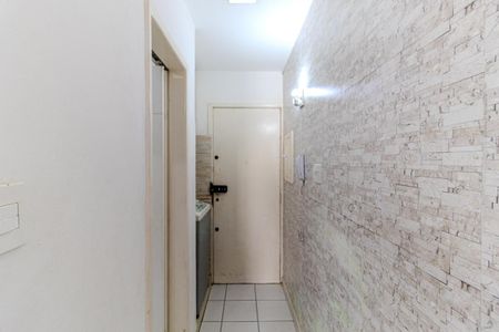 Corredor de Entrada de kitnet/studio à venda com 1 quarto, 25m² em Santa Ifigênia, São Paulo