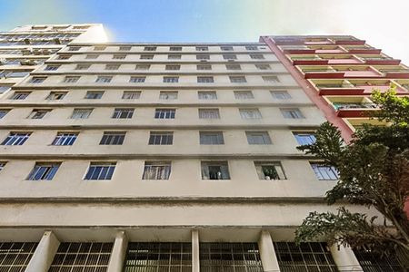 Studio para alugar com 25m², 1 quarto e sem vaga Studio para alugar com 25m², 1 quarto e sem vagaFachada