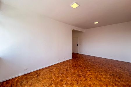 Apartamento à venda com 130m², 3 quartos e sem vagaSala