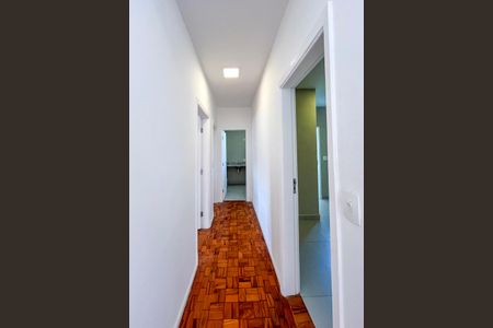 Apartamento à venda com 130m², 3 quartos e sem vagaCorredor