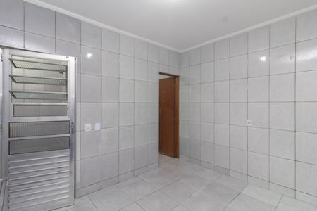 Cozinha de casa para alugar com 1 quarto, 38m² em Jardim Helena, São Paulo