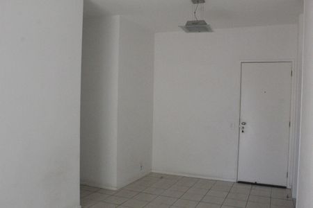 Apartamento para alugar com 2 quartos, 65m² em Tanque, Rio de Janeiro
