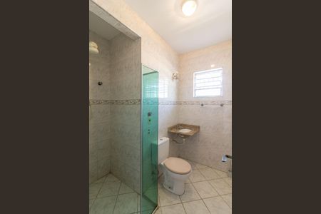 Casa à venda com 133m², 3 quartos e 3 vagasBanheiro Suíte 1