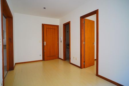 Sala de apartamento para alugar com 1 quarto, 42m² em Petrópolis, Porto Alegre