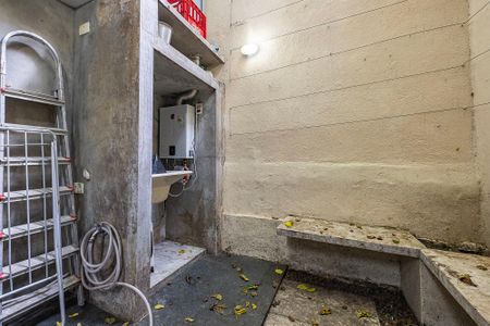 Casa para alugar com 80m², 2 quartos e sem vagaQuintal