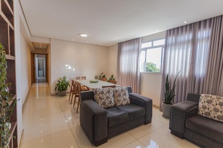 Sala de apartamento à venda com 4 quartos, 114m² em União, Belo Horizonte