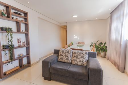 Sala de apartamento à venda com 4 quartos, 114m² em União, Belo Horizonte