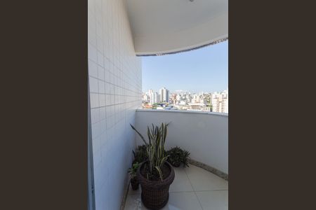 Apartamento à venda com 114m², 4 quartos e 3 vagasVaranda da Suíte