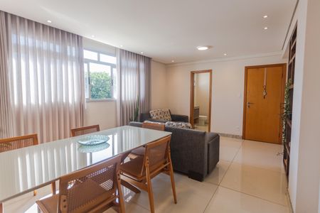 Sala de apartamento à venda com 4 quartos, 114m² em União, Belo Horizonte