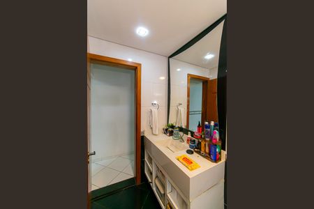 Casa à venda com 350m², 3 quartos e 2 vagasBanheiro 2