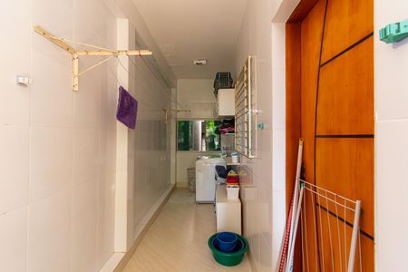 Casa à venda com 350m², 3 quartos e 2 vagasÁrea de Serviço