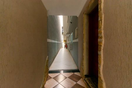 Casa à venda com 350m², 3 quartos e 2 vagasCorredor