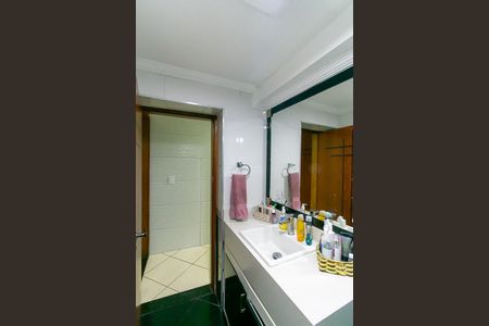 Casa à venda com 350m², 3 quartos e 2 vagasBanheiro 1