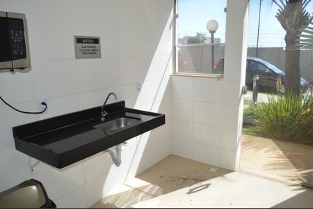 Apartamento para alugar com 52m², 2 quartos e 1 vagaÁrea comum - Salão de festas