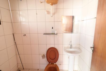 Casa à venda com 311m², 5 quartos e 2 vagasBanheiro 4