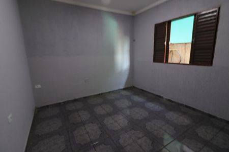 Casa à venda com 311m², 5 quartos e 2 vagasQuarto 4