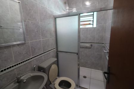 Casa à venda com 311m², 5 quartos e 2 vagasBanheiro 3