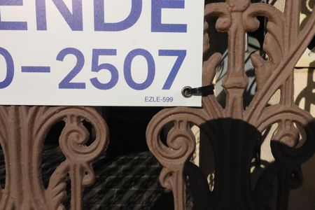 Casa à venda com 311m², 5 quartos e 2 vagasPlaca