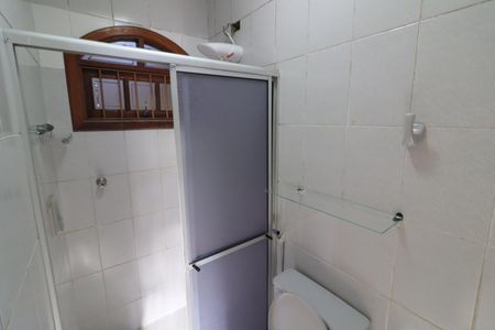 Casa à venda com 311m², 5 quartos e 2 vagasBanheiro da Suíte 1