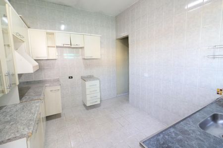 Casa à venda com 311m², 5 quartos e 2 vagasCozinha 2