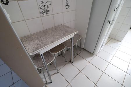 Apartamento para alugar com 52m², 2 quartos e 1 vagaCozinha