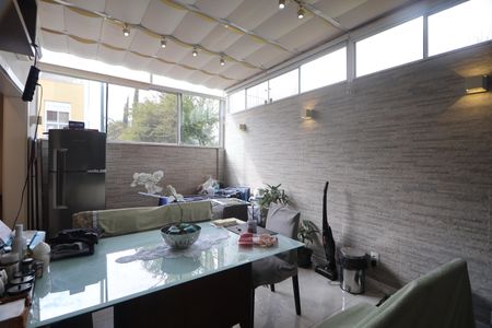 Casa de condomínio à venda com 160m², 3 quartos e 2 vagasÁrea gourmet