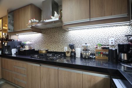 Casa de condomínio à venda com 160m², 3 quartos e 2 vagasCozinha - Armários