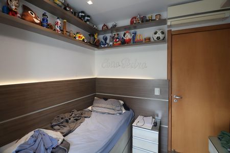 Casa de condomínio à venda com 160m², 3 quartos e 2 vagasQuarto 2