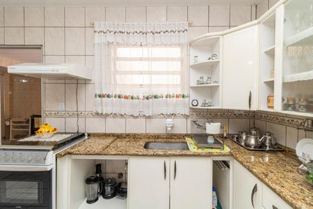 Casa à venda com 300m², 2 quartos e 2 vagasCozinha